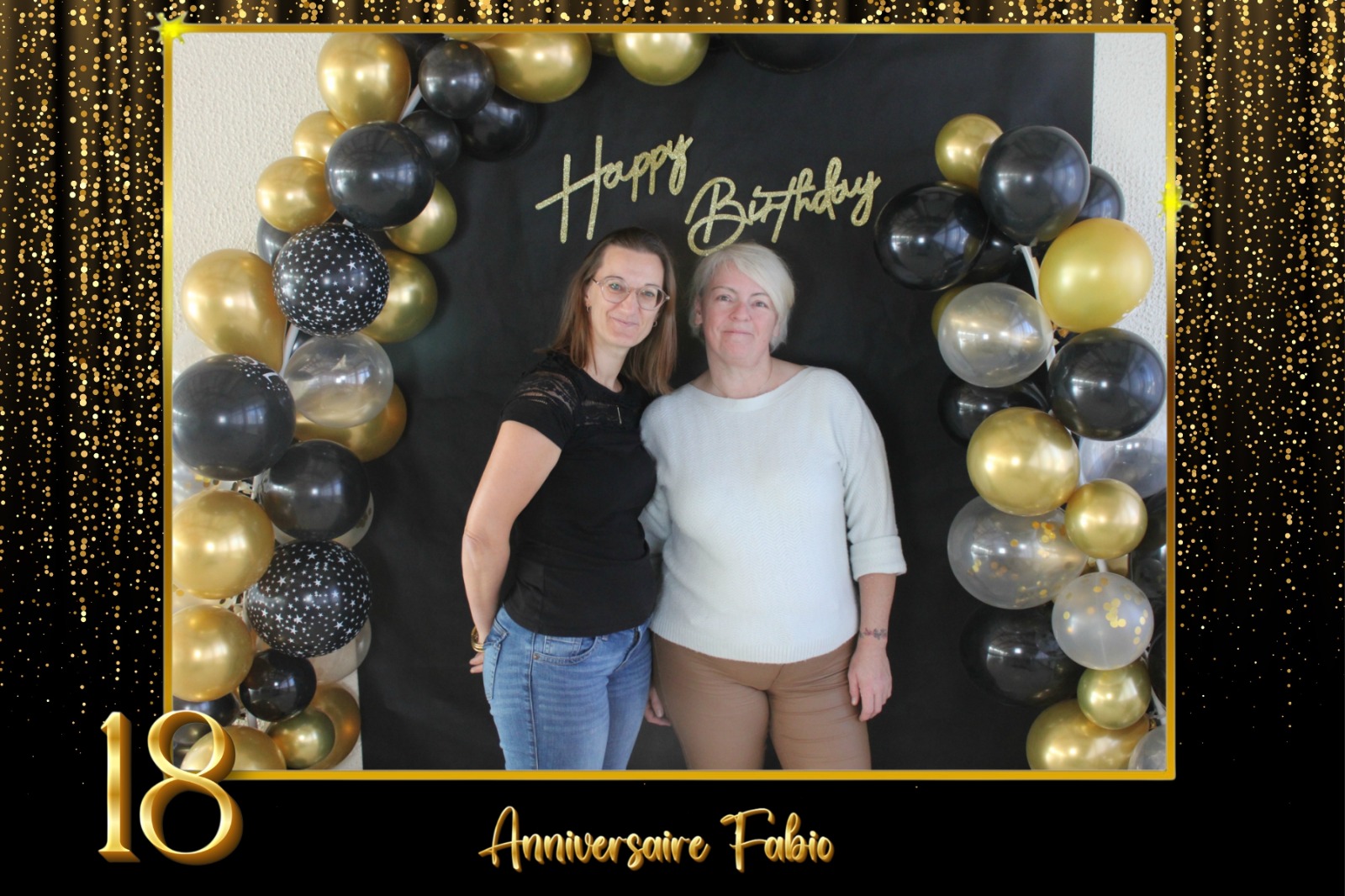Photobooth — 18 ans, Salle des Fêtes Mozart à Hagondange : design noir & or, impressions immédiates.