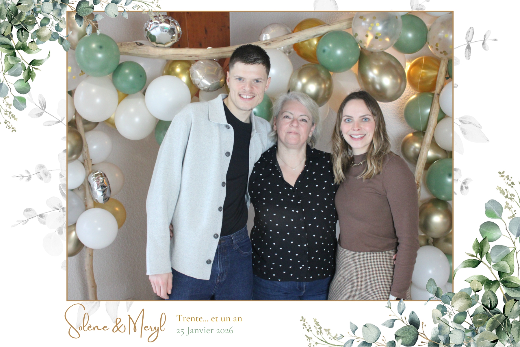 Design végétal sobre et élégant, créé exceptionnellement par le papa pour le double anniversaire de Solène et Meryl, en continuité avec le faire-part.