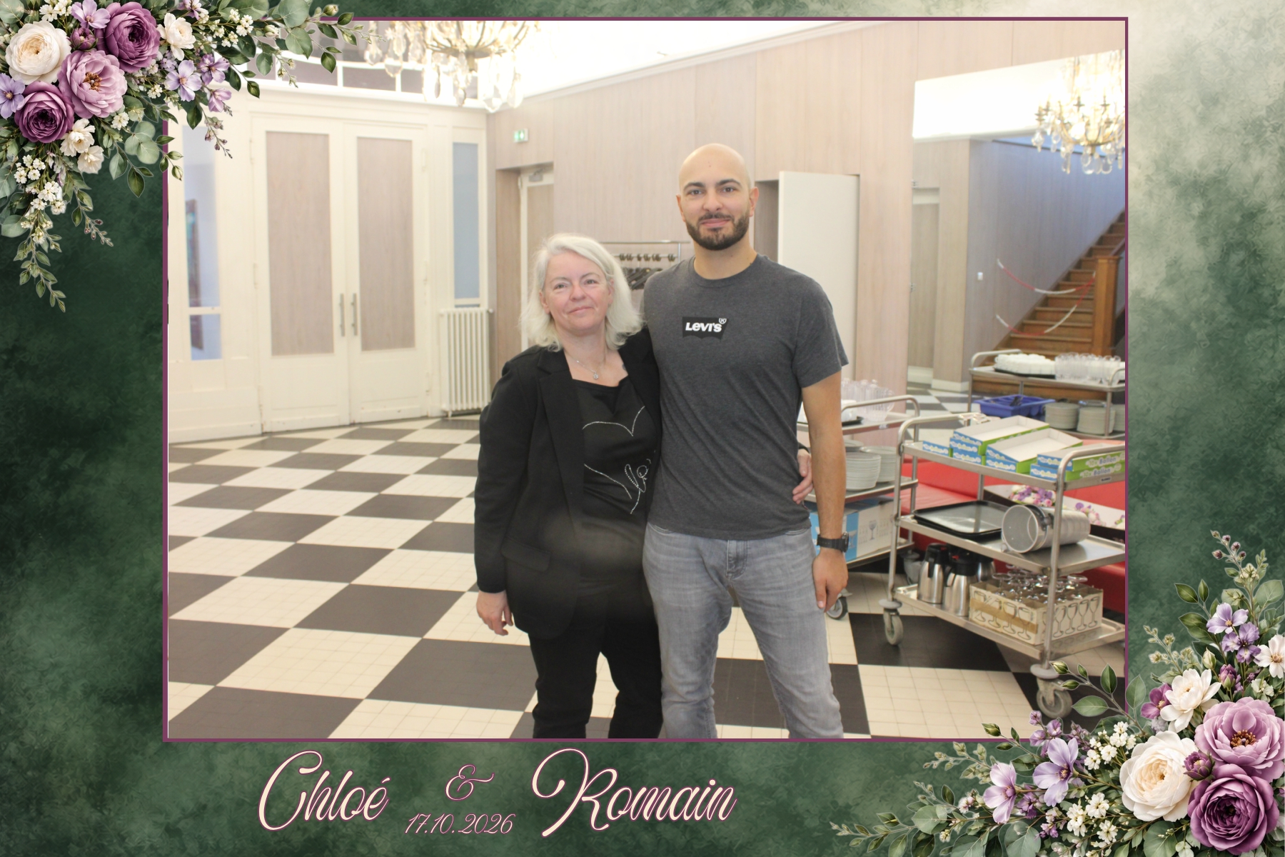 Photobooth et designs personnalisés pour le mariage de Chloé et Romain